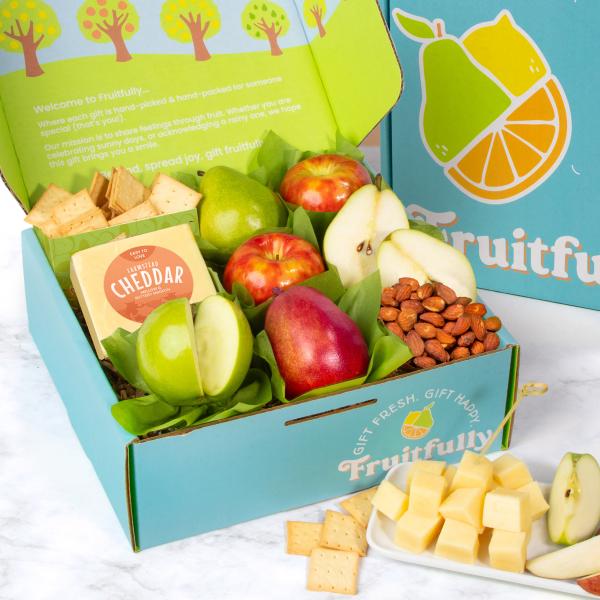 Fruit and More Gift Box - CFG1017_25N